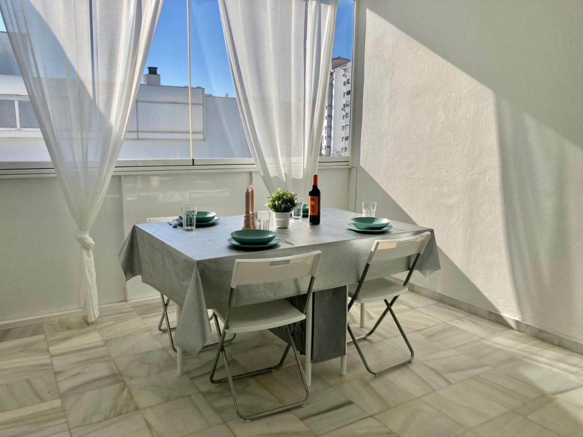 Appartement Atico Valdelagrana Playa - Aire Acondicionado Y Piscina à El Puerto de Santa María Extérieur photo