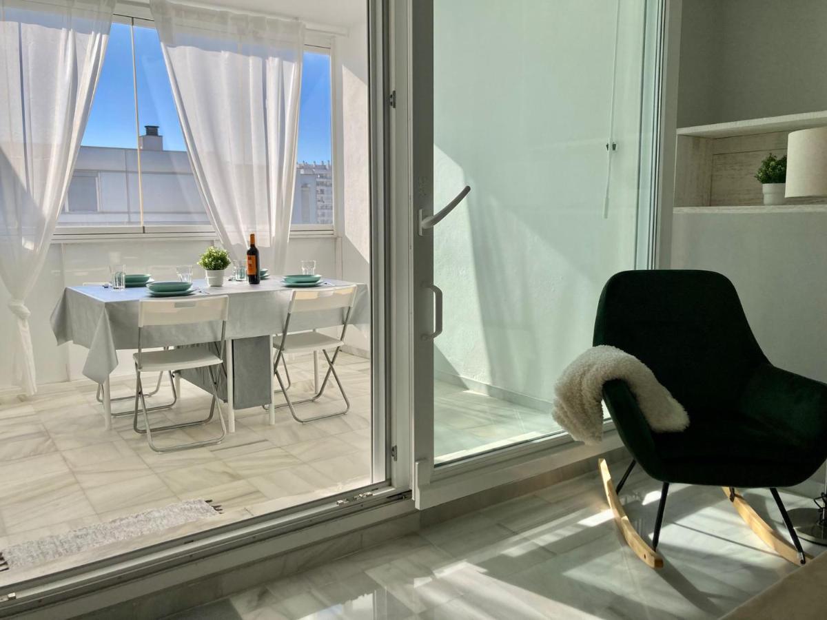 Appartement Atico Valdelagrana Playa - Aire Acondicionado Y Piscina à El Puerto de Santa María Extérieur photo