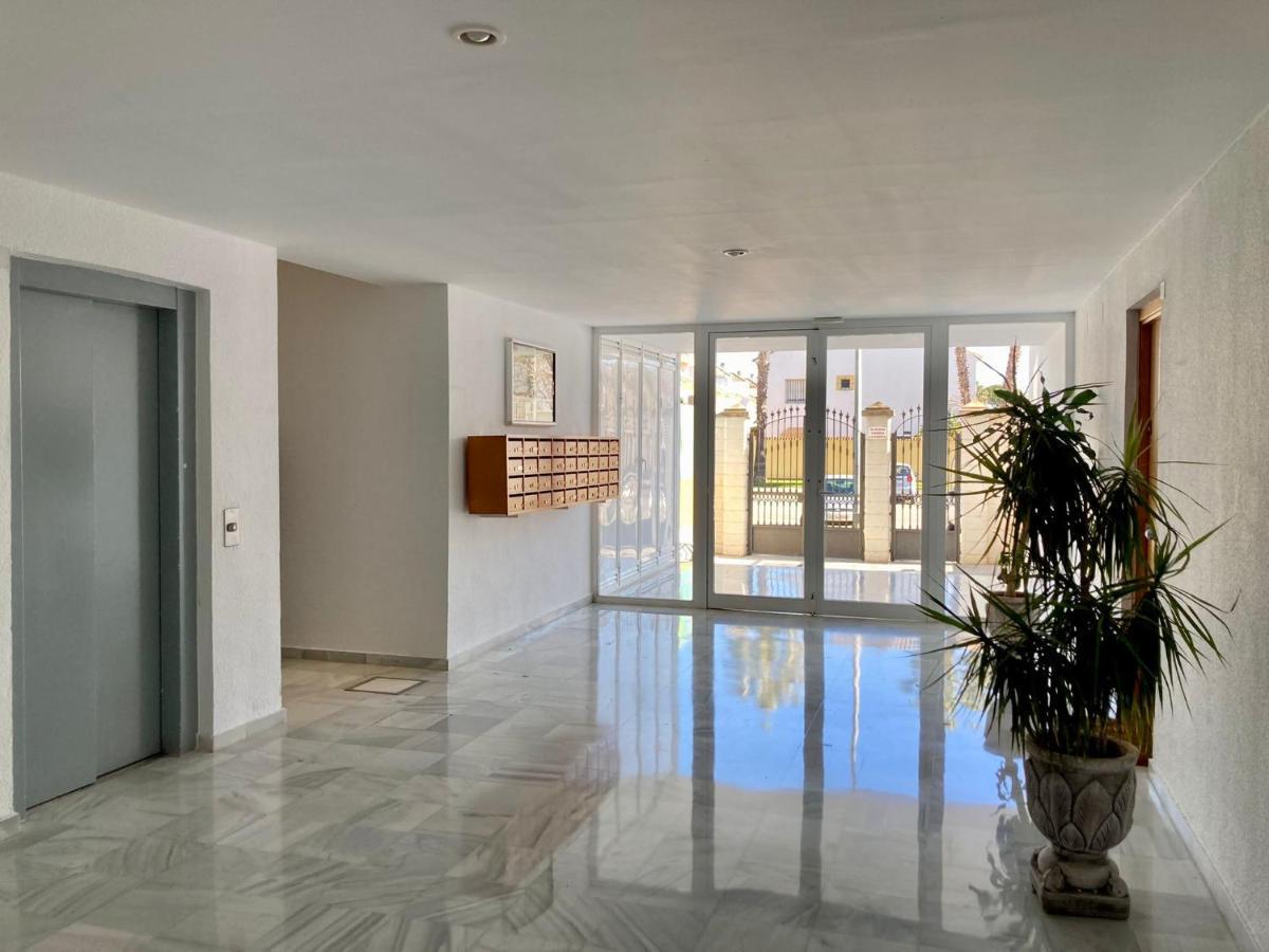 Appartement Atico Valdelagrana Playa - Aire Acondicionado Y Piscina à El Puerto de Santa María Extérieur photo